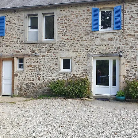 Semi Detached House St Sauveur Le Vicomte Holiday home Saint-Sauveur-le-Vicomte