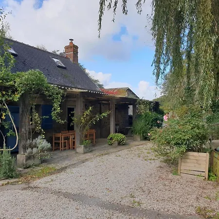 Semi Detached House St Sauveur Le Vicomte Holiday home Saint-Sauveur-le-Vicomte