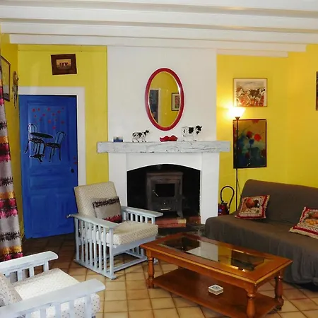Semi Detached House St Sauveur Le Vicomte Holiday home Saint-Sauveur-le-Vicomte
