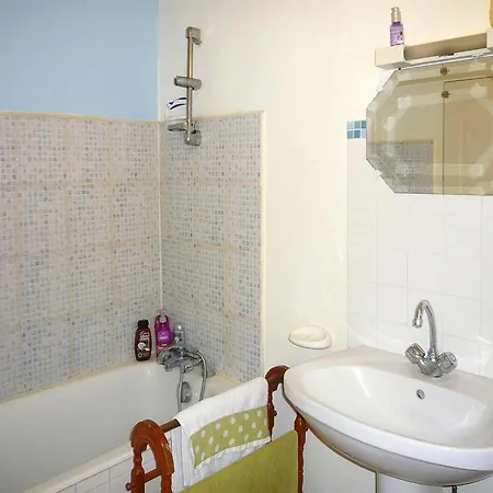 Semi-detached House, St Sauveur-le-vicomte *